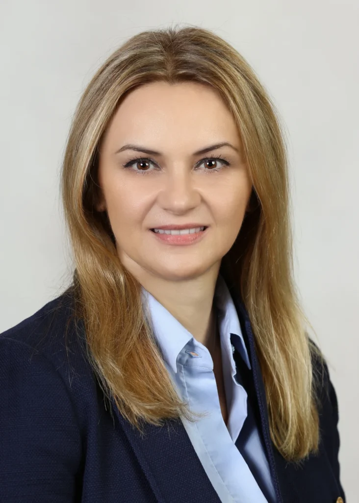 Ewa Bosowski, Landmark Realtors broker in Chicago